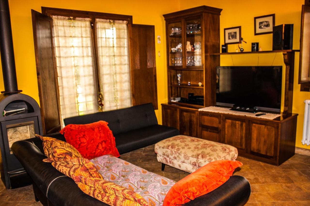 La Casa Di Betta Villa Monte Campano Luaran gambar