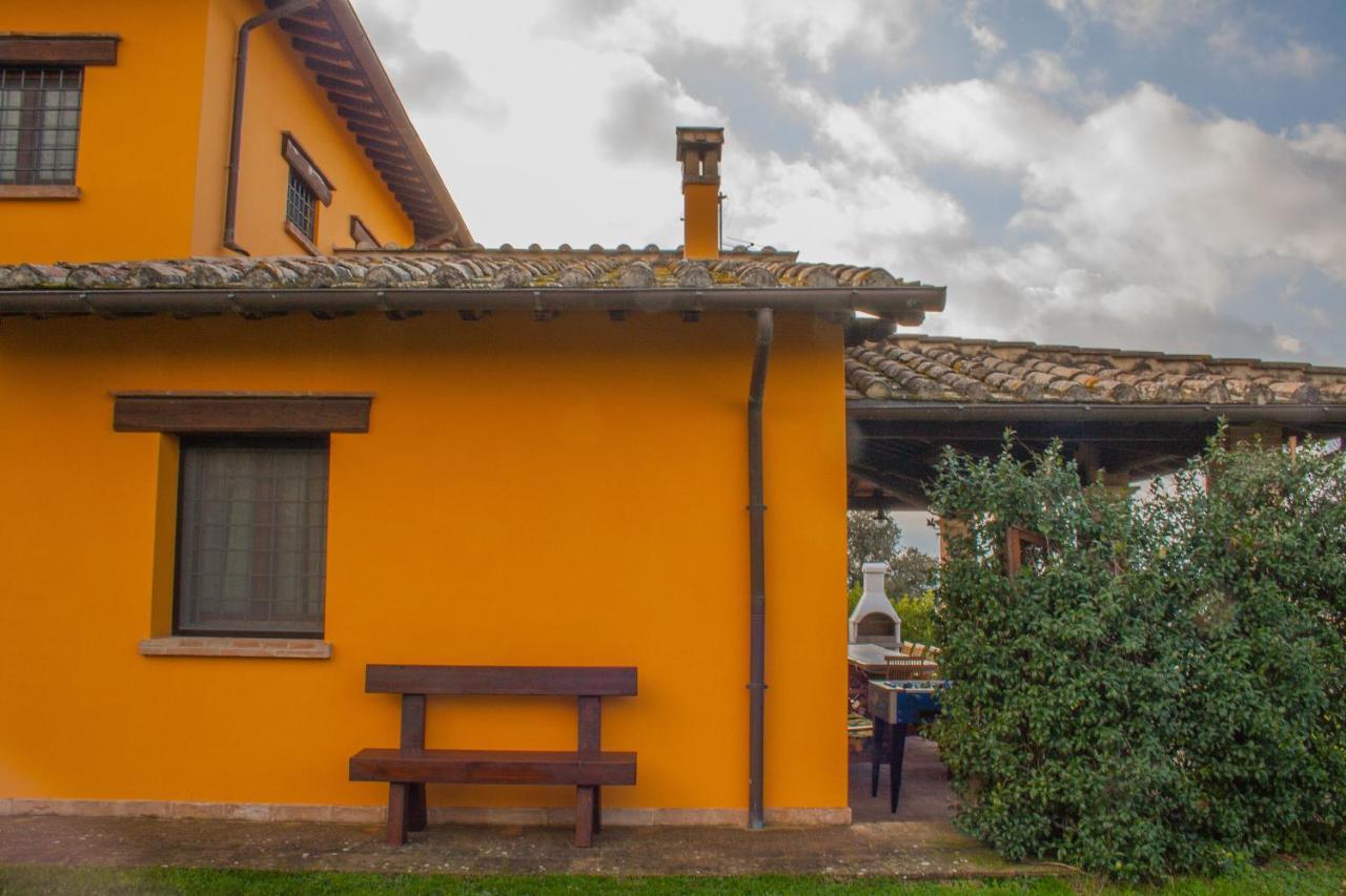 La Casa Di Betta Villa Monte Campano Luaran gambar