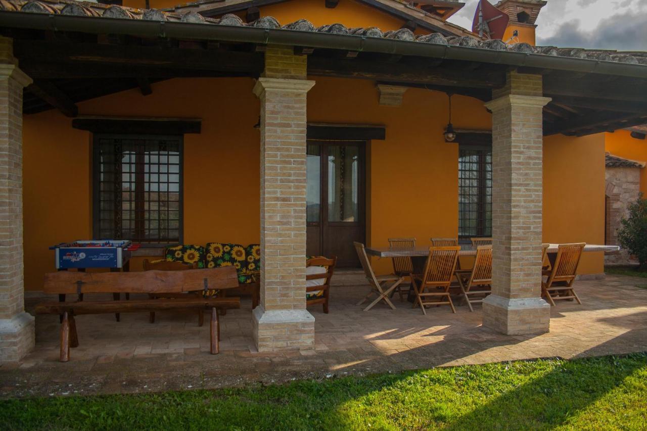 La Casa Di Betta Villa Monte Campano Luaran gambar