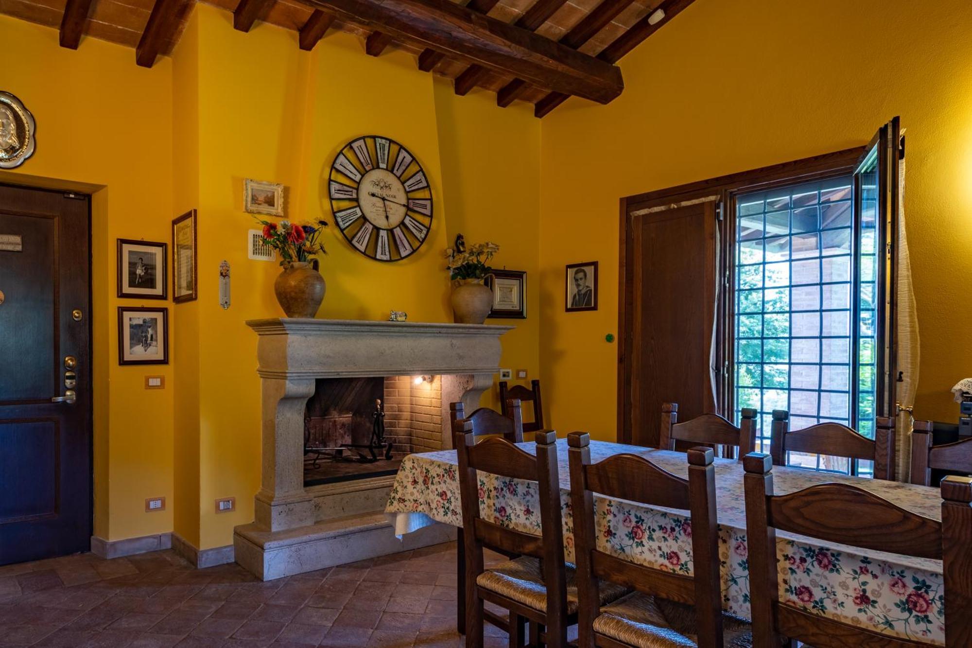 La Casa Di Betta Villa Monte Campano Luaran gambar